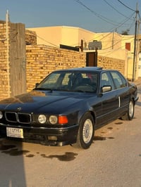 بي ام موديل 1994مكينه وكير وحداديه جديده السياره بلاديه من كلشي كهرباء...
