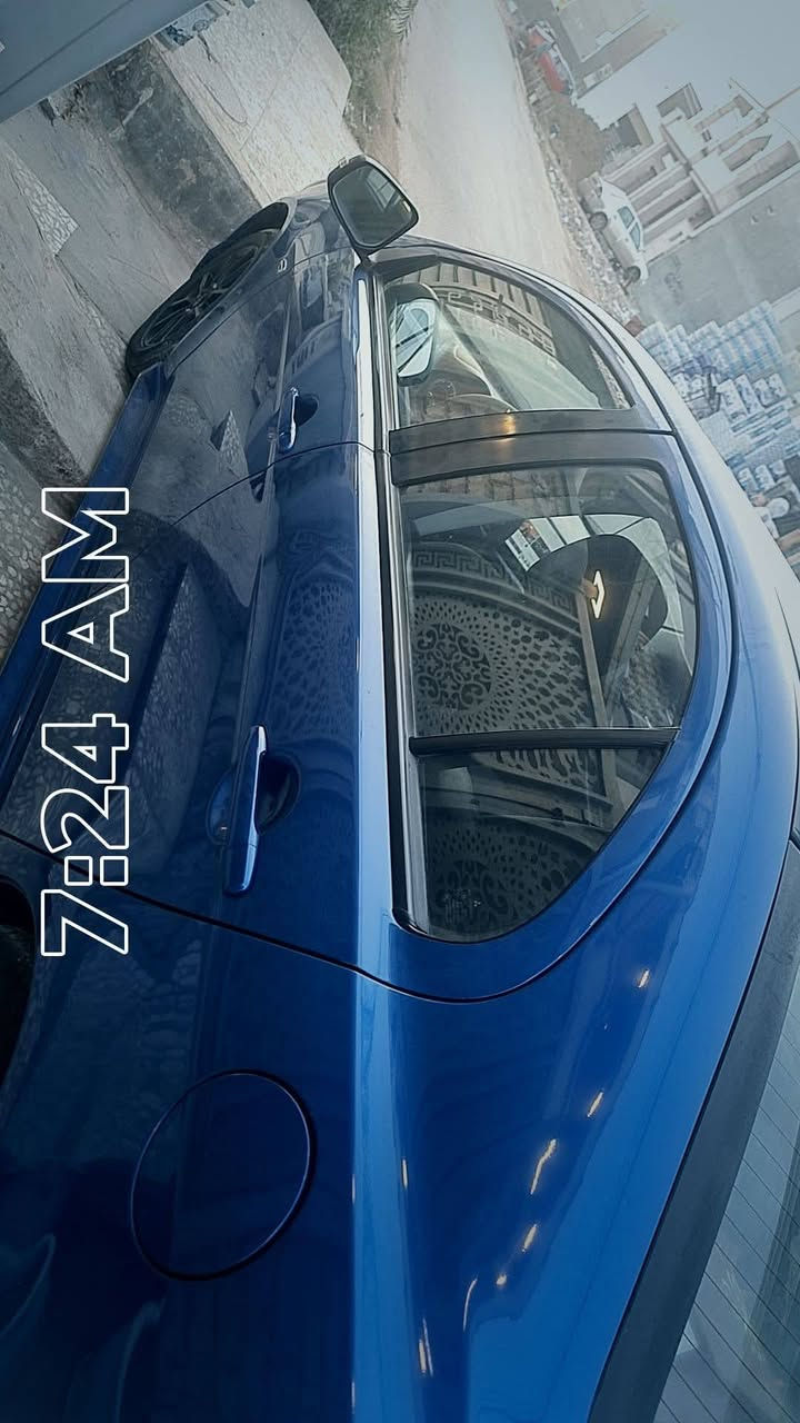 سلام عليكم لانسرقرش موديل ١٧ محرك ٢٠٠٠ مكاني بياع سيديه رايده ١١٠ رقم هاتف ***********
