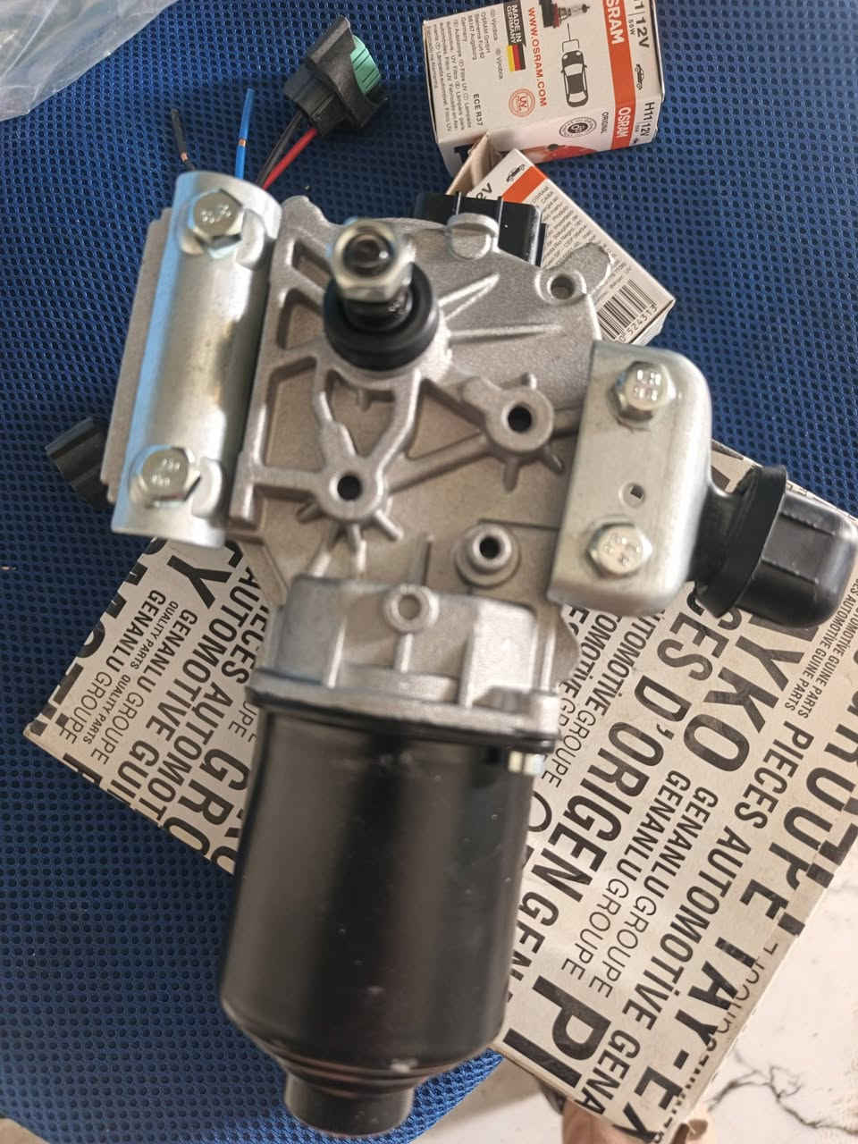 ادوات احتياطية رينو ((سمبل ولودجي ولوكان)) وغلاف دشبول ((داستر وسمبل ولودجي))ومطريات ((لودجي وسمبل وداستر)).. مواد اصلية وع الضمان توصيل موجود لكل المحافظات ***********
