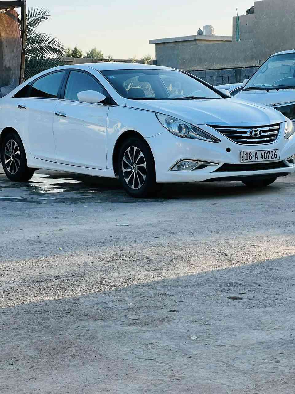 سوناته 2012 أمريكي السياره بيها بنيد مبدل والجاملغ الامامي فقط صبغ ليبل واحد مكان السياره بابل حله سعرها 115 وبيها مجال *********** والسياره بسمي  سنويه تنتهي 2032 حداديه كير مكينه خير من الله
