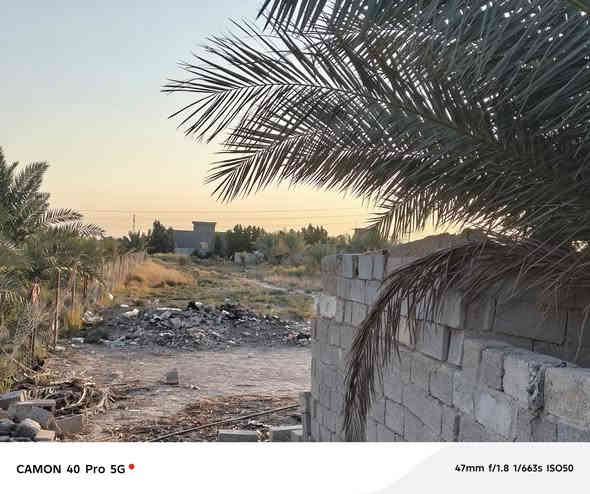 للبيع/ دونم مع بيت زراعي 3غرف سقف سندويچ 700متر عن الشارع العام مي كهرباء /عنوانه الكرامه مقابل معمل الطحين للاتصال 
***********
***********
