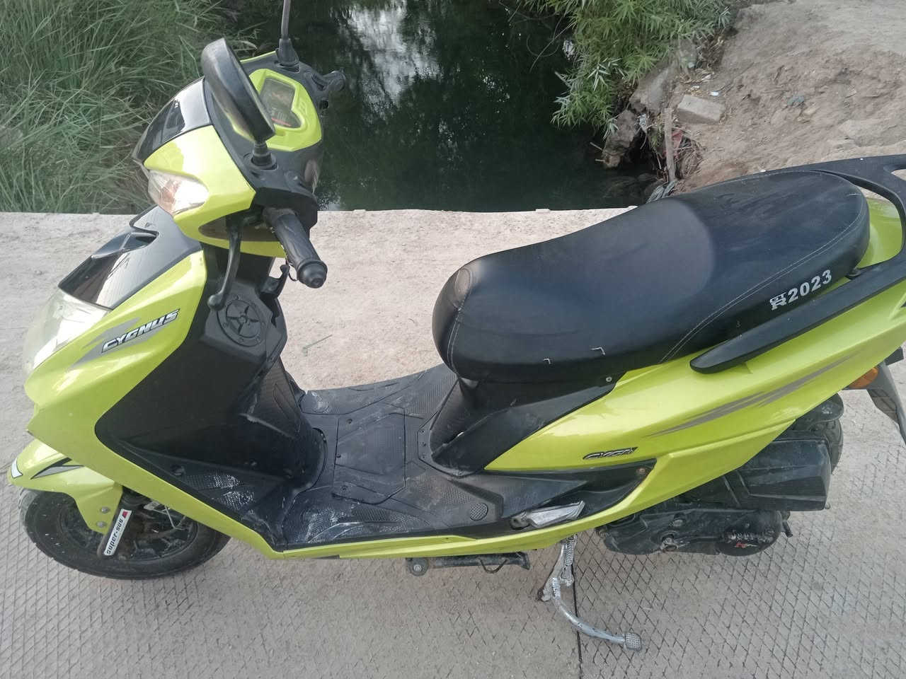 سلام عليكم للبيع دراجه سعر 300وبيها مجال مكان كربلاء براهميه ***********
