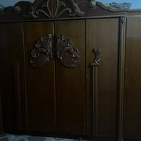 غرفه اخشاب • اضرار بسيطة • خشبه مكسوره