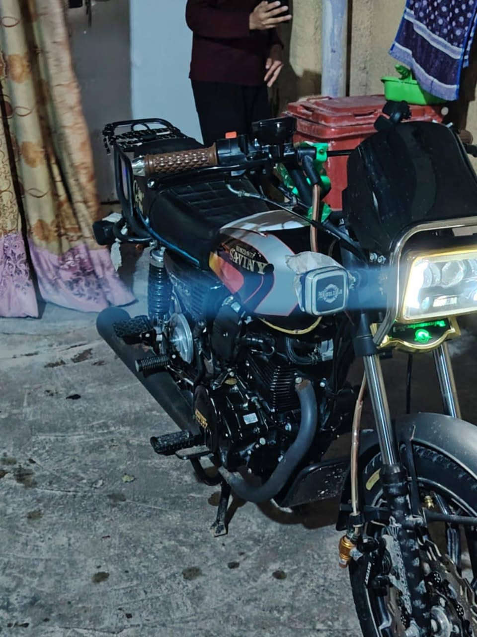 سيفان مديل 25كافل عامه فول درجه بصمه شاشه اكتروني بعدهي زيرو التصال هاذ ***********
