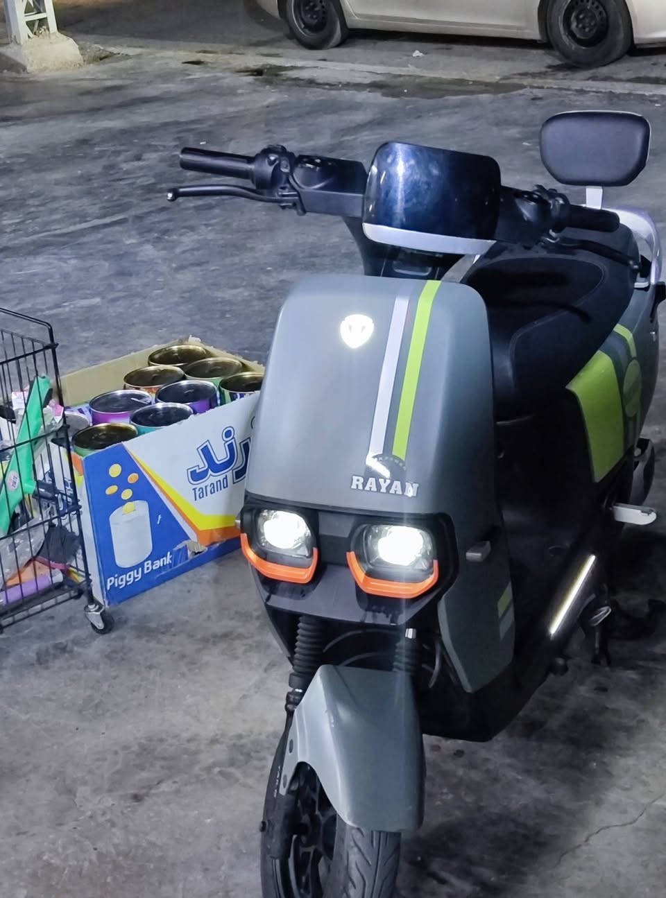 سلام عليكم ريان ام عيون 6بطاريات كرافين بطاريات علا الفحص دراجه جديده كلشي شغال بيها 
السعر 740وبيها مجال المكان بغداد حي ***********

