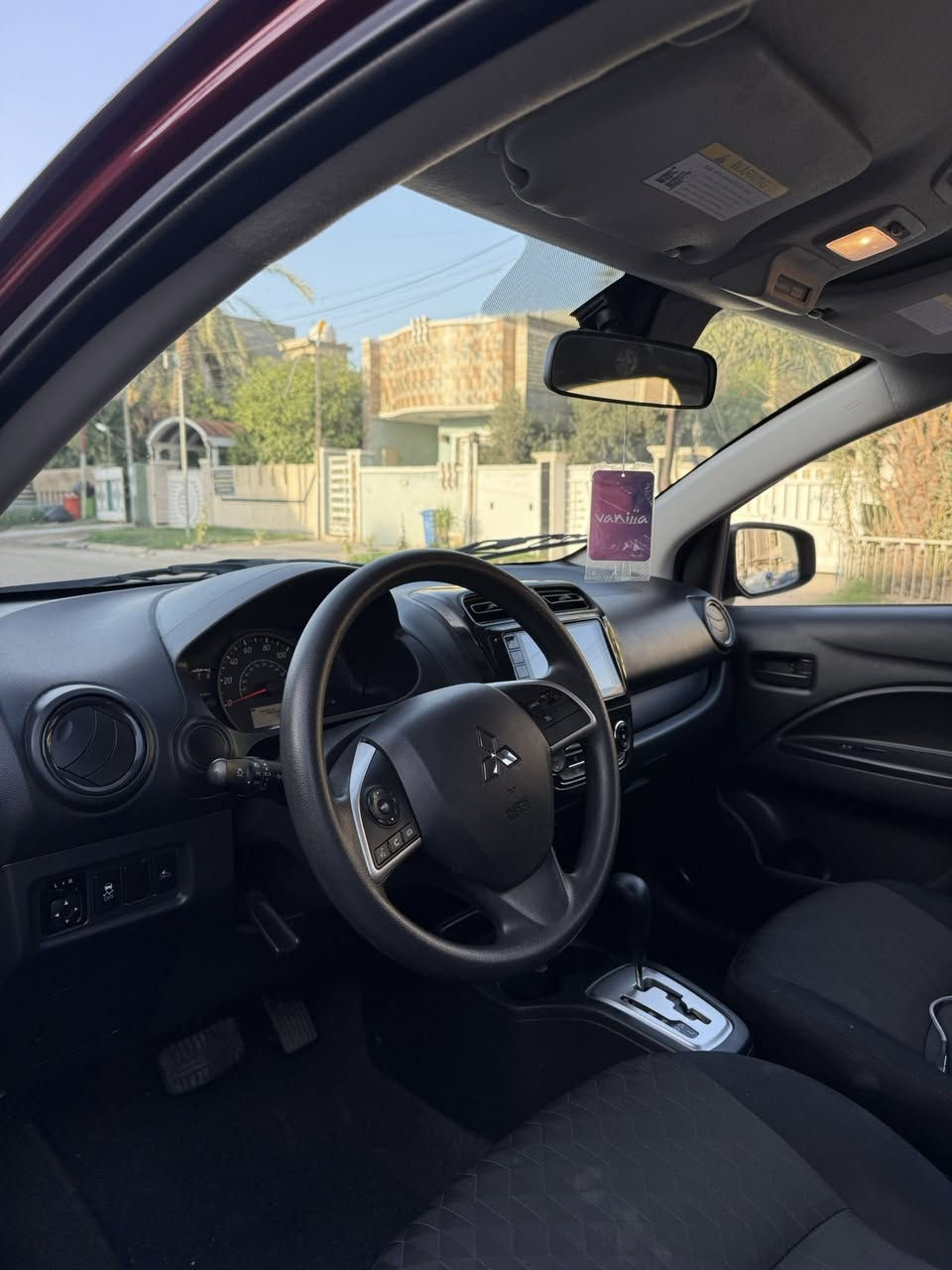 السلام عليكم 
مسيبوشي ميراج2024
ماشيه 16
دخول جديد ترقيم جديد قبل يومين
حادثها بسيط صبغ باب خلفي وباب صدر نفس الون
جاهزه بدون نقص ايرباك برده وراجع سستم
السياره على وضع الشركه
باسمي تحويل ثاني يوم رقم اربيل
سعرها 110 وبيها مجال بسيط
مكاني بغداد عامريه
***********
