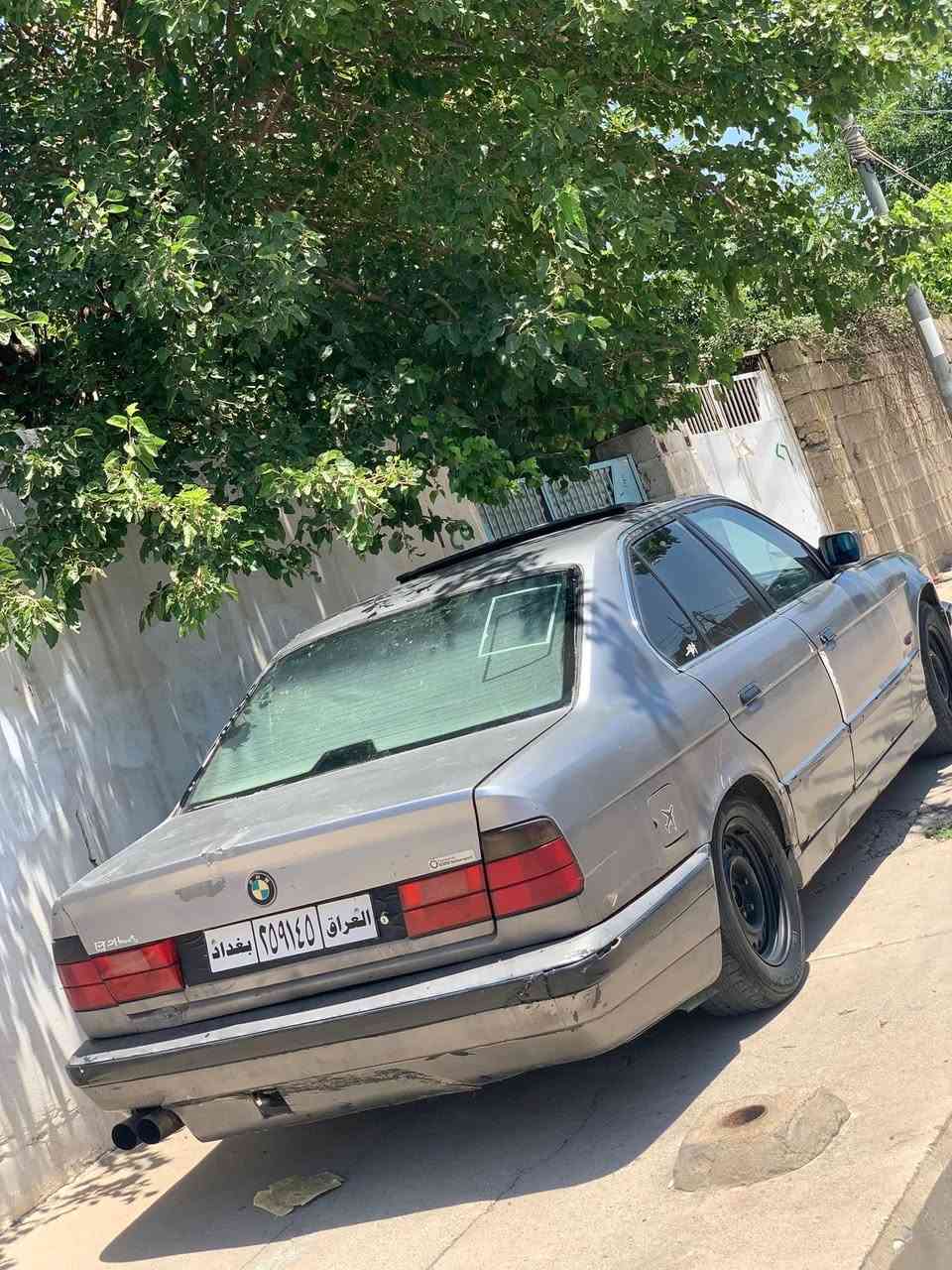 Bmw 1992 525i
سه نه وى ئه سلى له گه لا يه
موس بڕاوە وەرگەڕاو بە شەرت 
دەعمی نیە
سلايت ٢جامي كاره بايه
گێڕو مەکینە تازە  بە شەرتی فیتەر
٤ تایو ویلی لۆک 
لايت زینۆن
سه ياره كه زور به قوه ته
اكسلي ٣.٢٣قفل
كاره بايو ته جيلو ايم پريفايه ر لؤك
ناوگيج هه موي ايش اكات 
سه ياره كه زور مه زبوته 
شوين سليماني
٢٢گه لاو مه جاليكي كه م
گؤرينه وه كه م  له سه ر دلگرتن
به س واتسئاپ 
***********☎️
