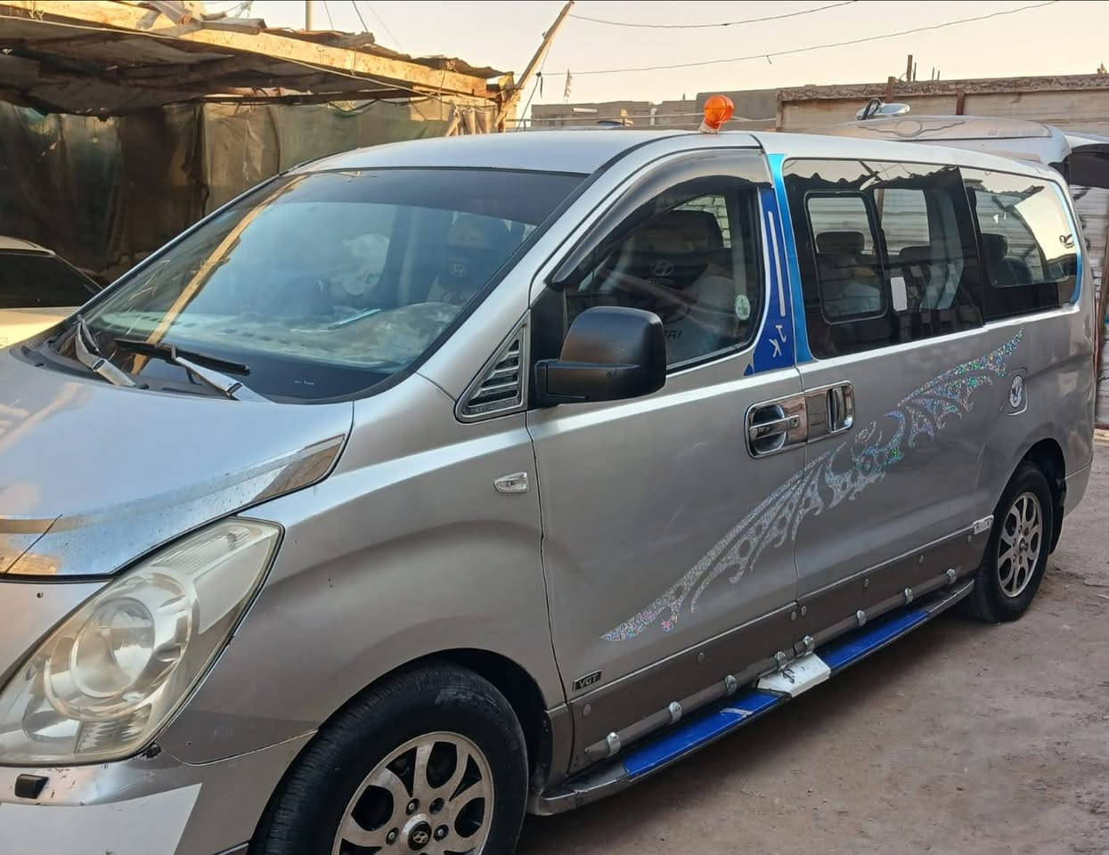 سلام عليكم ستاركس للبيع مديل 2009
سياره جاهزه من كلشي  مكينه كير تبريد كهربائيات تخم تاير رقم دولي سنويه 2029
لاستفسار لاتصال ع رقم. ***********
***********
البصرة ابو الخصيب ملاحضة صبغ عام جماليه
