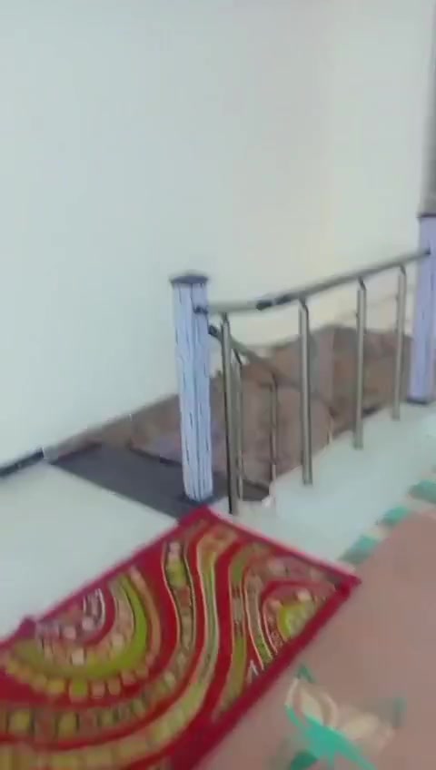 للبيع دار مساحه ١٠٠ متر طابو ملك صرف منطقة البلديات حي التراث الطابو طابقين بناء حديث السعر ٢٠٥ مليون وبيه مجال للشراي للإستفسار ***********مكتب المستقبل للعقار
