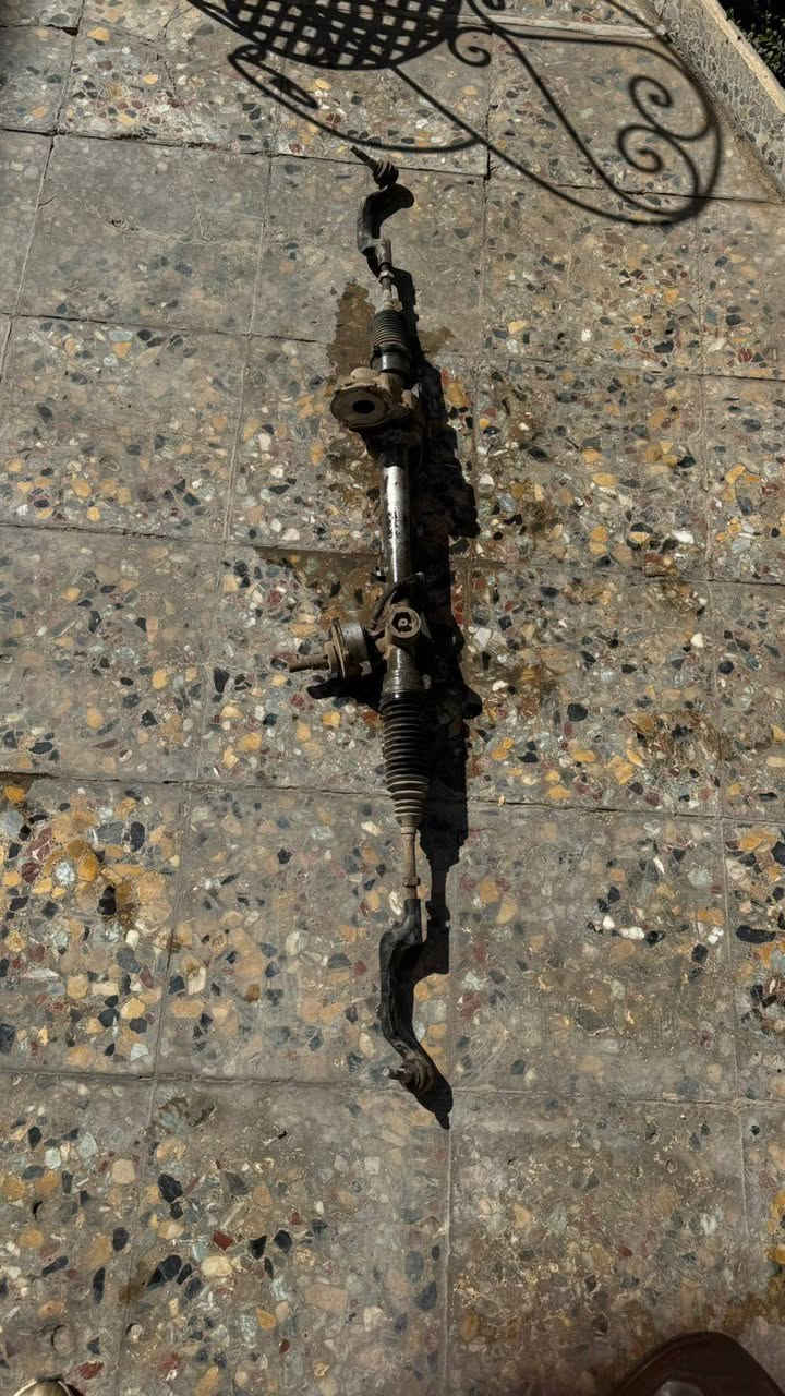 مشط ستيرن اوباما فور ويل شرط الشد شغال  برغي ما مفتوح بي  سعر 100 
***********
