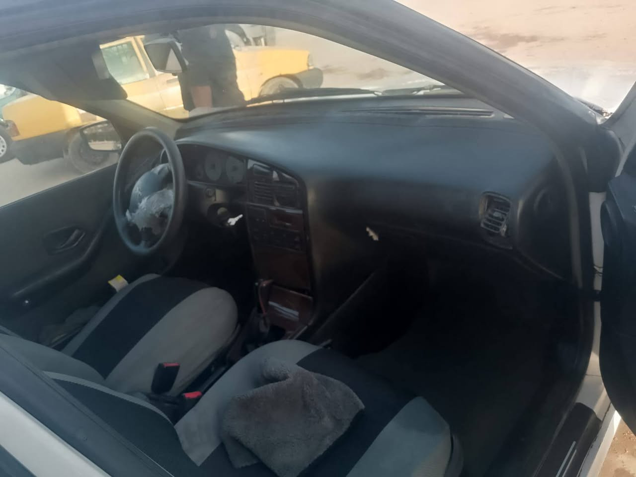 سلام عليكم بيجو بارس 2011 السياره حلوه مكينه كير بيه بنيد طاير وبيه جاملغ امبدل رقم مميز السياره حلوه السعر 40$وبيه مجال ***********
