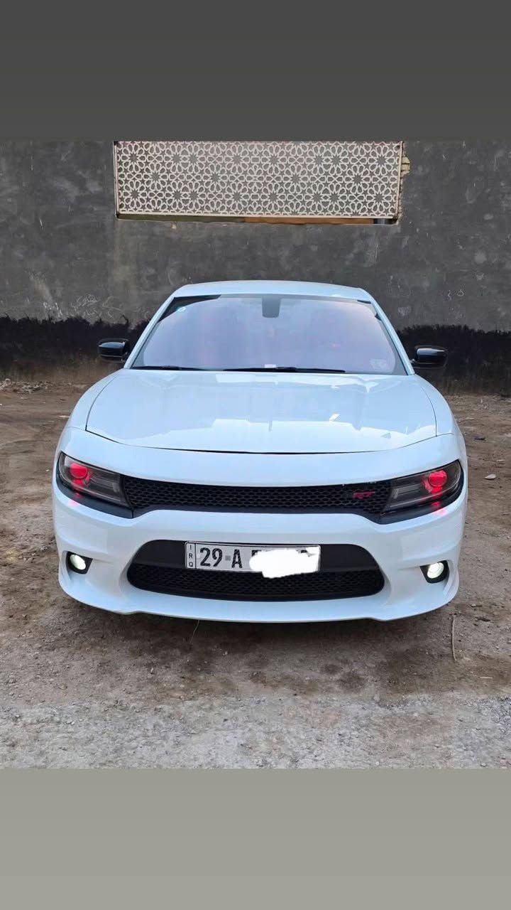 سلام عليكم جارجر بوليسيه ٣٦٠٠
٢٠١٨ سياره جديده مال بيت 
حادثه موضح بلصور وسوناره موجود 
المكان الديوانيه عفك 
شراي يتصل وانا خادم 
***********
