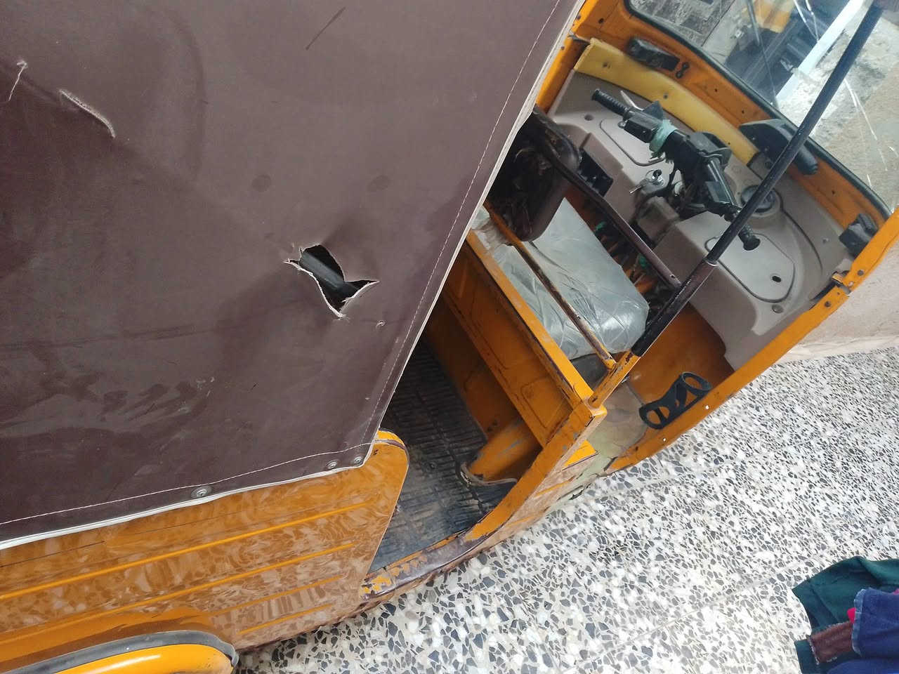 تكتك عشرين مرقم كفاله من الضربه والمعجون متواجد خاض


**إذا كنت صاحب هذا الإعلان وتريد حذفه لأي سبب، رجاءا أرسل رسالة إلى الدعم الفني**