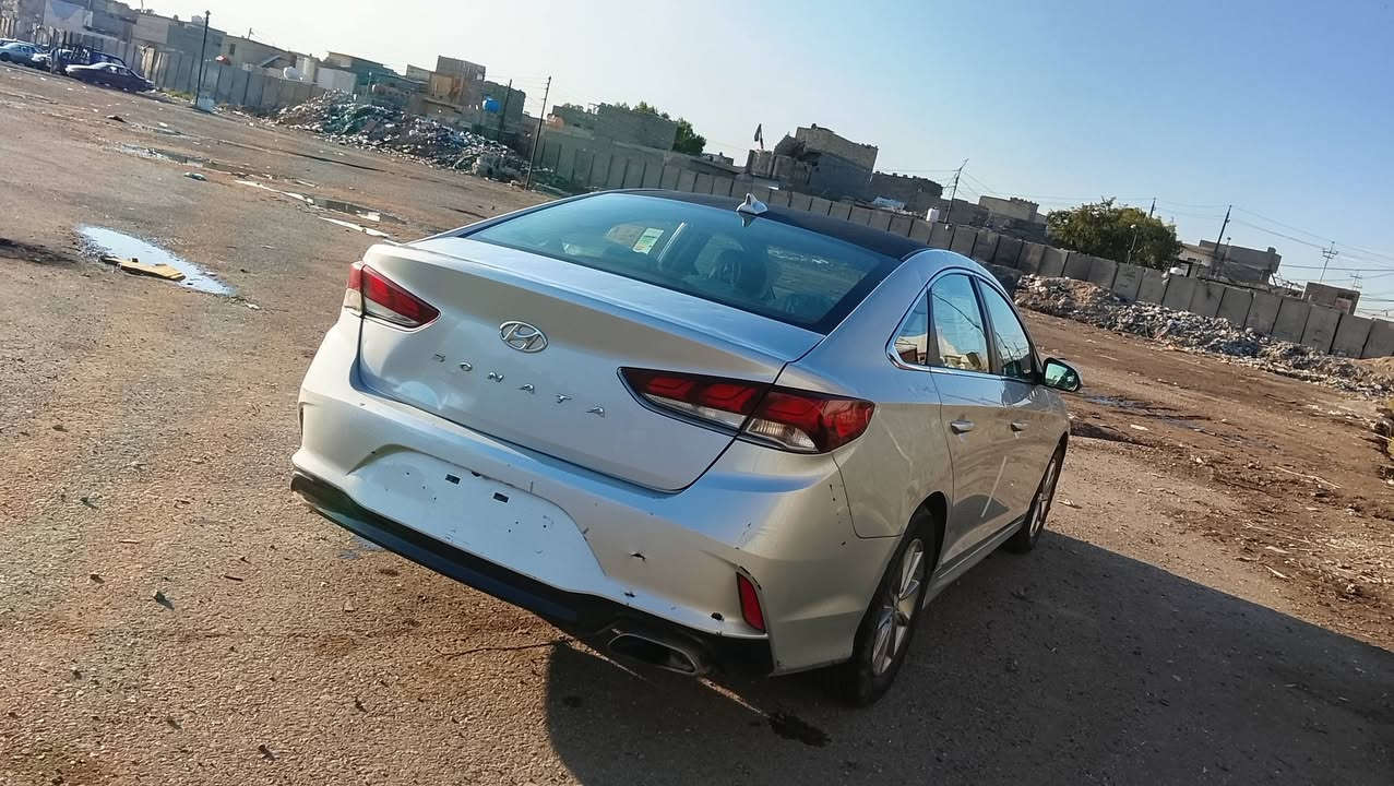 سلام عليكم سوناتا موديل 2018 حادثهة بل منشور بدون دواخل جاملغ وبنيد بل عراق بيهة حالون منضومه غاز سنوية ورقم جديد تحويل وكاله حاضر مكينه كير تبريد كلة جاهز كشن تدفئه تحكم ستيرن جهتين حاكيه شاشه جبيره كامله دواره حساسات رادارات بدأت خلفي امامي  مابيهة كل نقص مكان سيارة بغداد
سعر 105 وماكوهيج سعر 
تصال ***********
