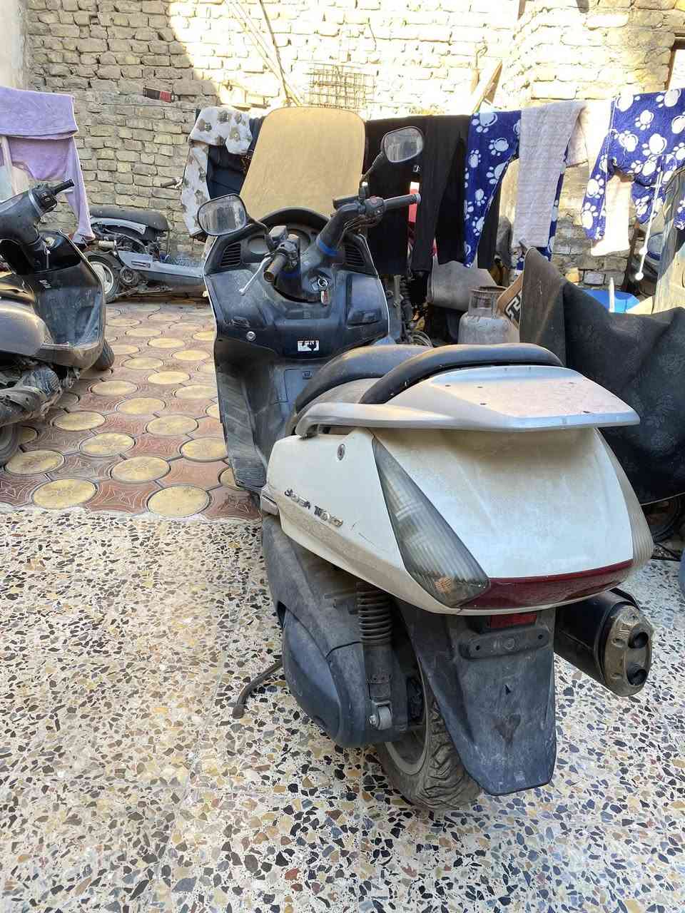 سلفر ونج 600 كل غراضها كاملة ناقصها ترتيب وادامة لان تاركها   سعرها ٩٥٠ وبيها مجال كلش قليل  مكاني مدينة الصدر ***********
