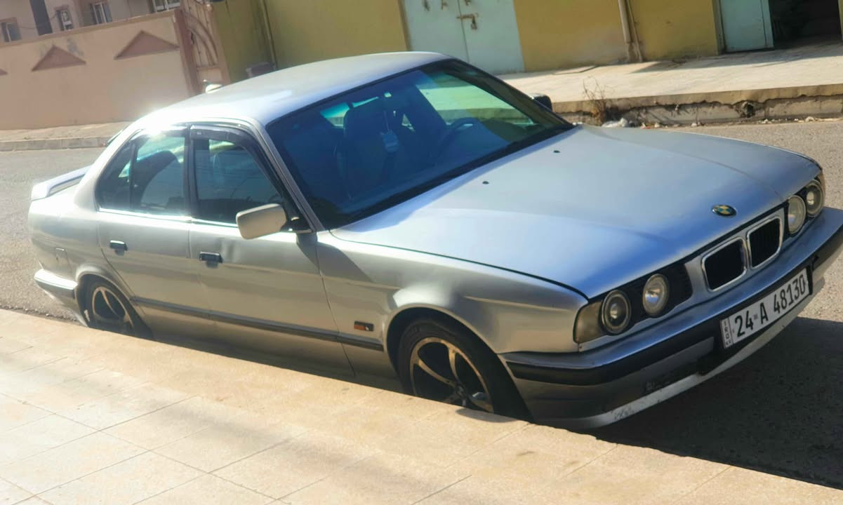 BMW   1995
محرك كبس 
تبريد فول 
عام بخ بو جانيه 
دعم جاملغ فقط 
سنوي جديد 
غرامه بشرط 
سعر 47 مجال
*********** زاخو, دهوك
