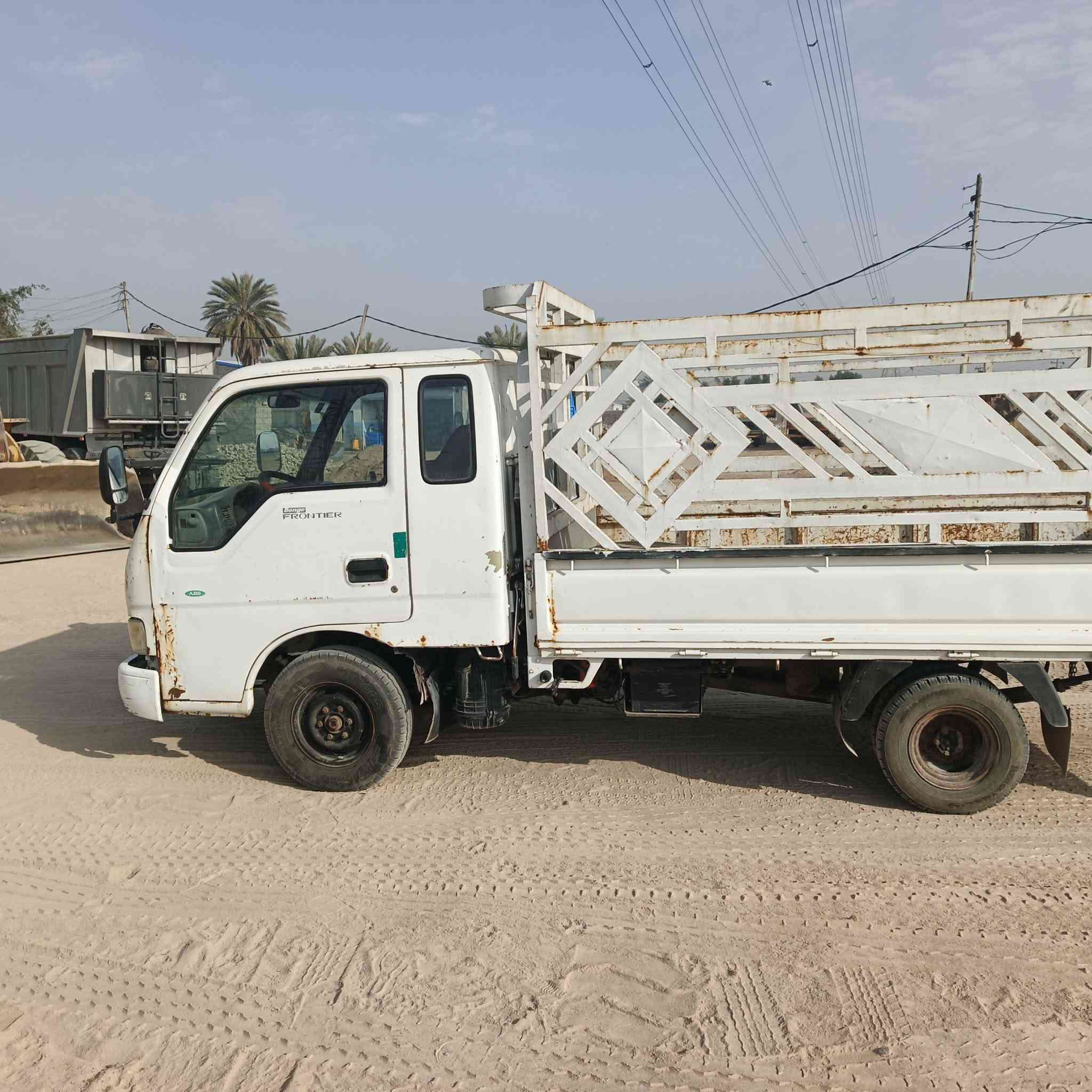 فونتيرا للبيع
سيارة نضيفة ومكفولة كير ومكينه وشاصي 
بسمي السيارة وشرط التحويل مكان السيارة بغداد جسر ديالى 
***********
‏‪0790 298 0657‬‏
