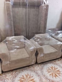 تخم • ١٠ مقاعد • صوفا