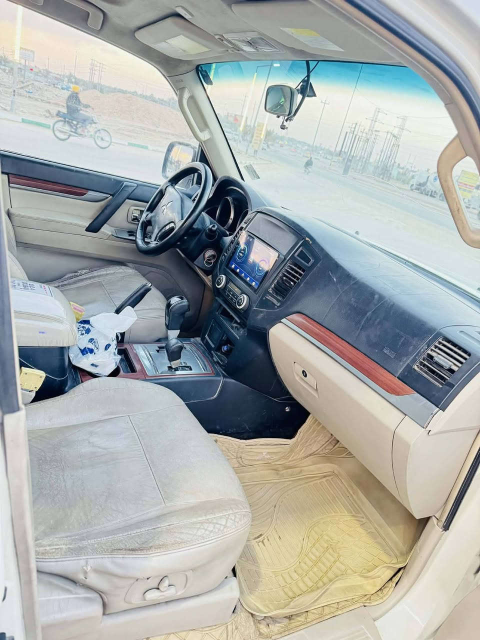 يا الله السلام عليكم
باجيرو 2008 خليجيه للبيع او مراوس حسب الرغبه ماشيه 245 كفاله عامه السياره شرط السونار سنويه بأسمي ل2030 تحويل ثاني يوم  

المواصفات👇🏼

1-شاشه اندرويد

2-كامره

3-منضومة غاز جديده انسى الصرف

4-تخم تاير جديد 

5-لايت زنون 

6-كشنات جلد بيجي

7- دفع رباعي 4×4

8-فتحة سقف

9-تحكم ستيرن 

10-كشنات كهرباء 

11-تبريد 3 قطع ثلج❄️

السياره بيها نواقص بسيطه جداً 
السعر122 وبيها مجال رجائاً المو شراي لايكسر بحلال العالم 
للأستفسار ***********
مكان السياره النجف الأشرف
