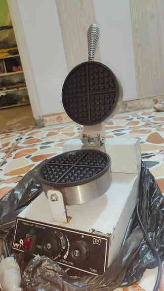 للبيع للبيع للبيع
3. أجهزة وافل الاصليه مال مشورع وشغل مو مال بيت 
عربانه جاهزه مال مشروع 
يعني مشروع عامل عربانه و3 اجهزه وافل و بسعر 400 الف فقط قفل قفل التواصل خاص او الاتصال ب الرقم التالي ***********
