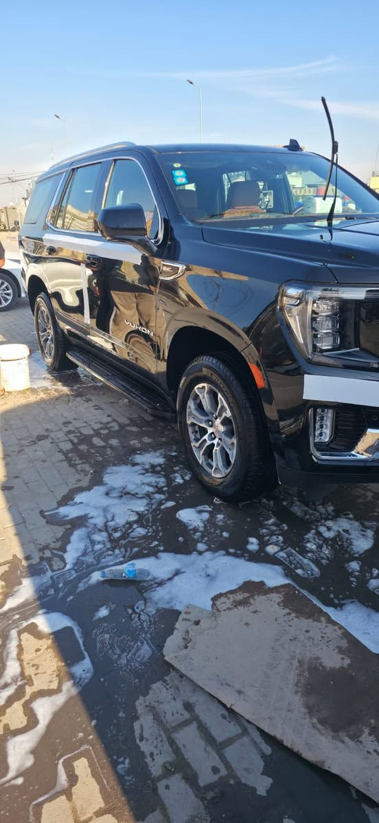 جمسي يوكن وكالة المنصور (كفالة عامة) مغلفة PPF بالكامل موديل 2024 فئة SLE خليجية ماشية 20,000K.M
باسمي رقم بغداد هزة جديد بعدها توني سويتها السيارة جديد بمنى الكلمة
المواصفات
كشنات كهربائية للسائق والراكب
شاشة كبيرة
جنطة كهرباء
بصمة ابواب عدد 5
حساسات بالمري مع تسخبن
رادار
حساسات خلفية وجانبية
ويل حجم 18 كروم 
مانع تصادم وهواي مواصفات بيها مواصفات SLE معروفة
السعر 54,000$
يعني 5 شدات و 40 ورقة
وبيها مجال للشراي
***********
