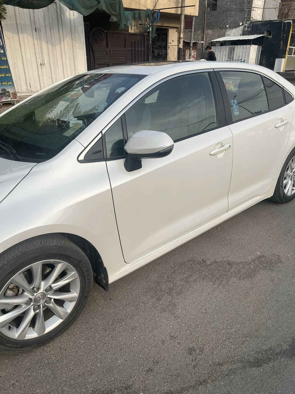 كورلا موديل 23 ساز ماشيه 62 رقم بغداد مكفوله ماعدا شخوط بالدعميات باسمي السعر 180 وبيه محال عنواني بغداد مدينه الصدر موبايل ***********
