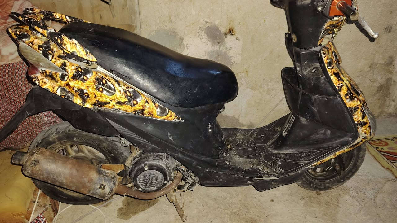 السلام 
السلام عليكم دراجه سكنز للبيع نظيفه وما بيها شيء بس الكابريتا مالتي وسخه المكان البصره القرنه الثغر السعر 170 وبيها مجال للطيبين التواصل على هذا الرقم واتساب ***********
