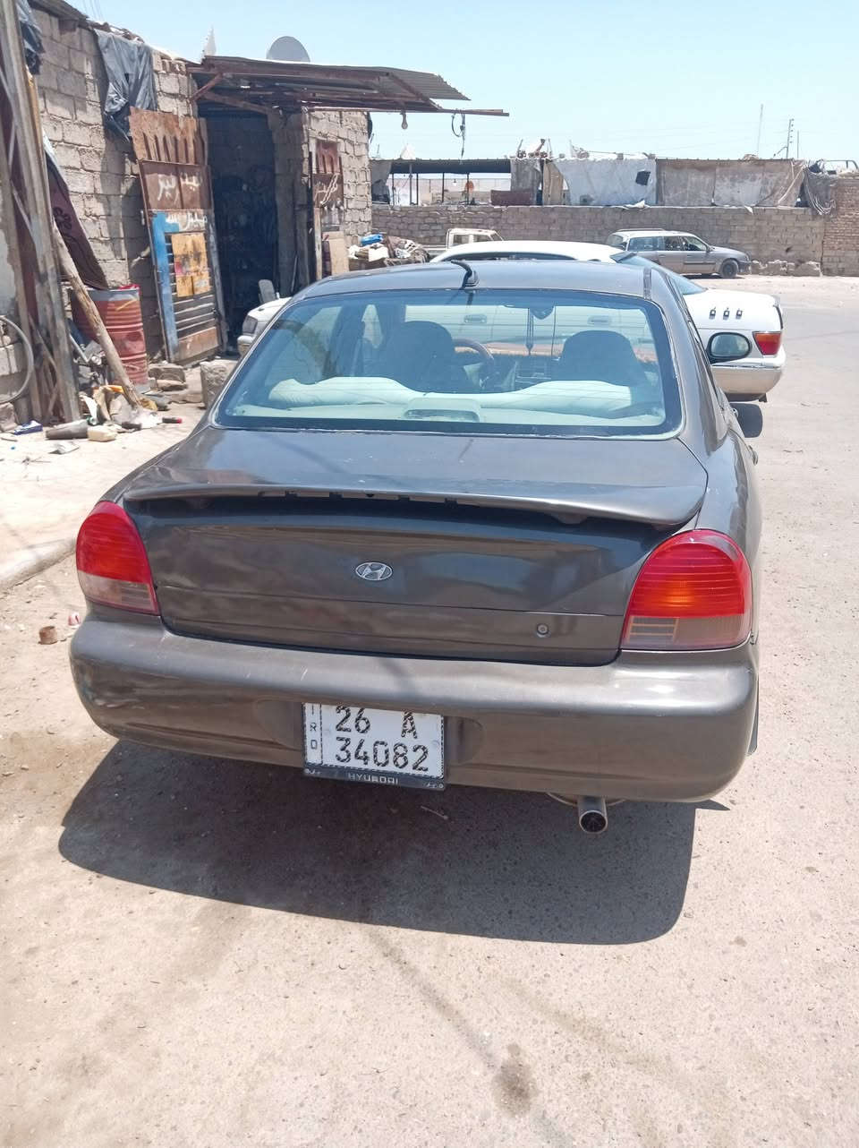 السلام عليكم ورحمة الله وبركاته
للبيع سوناته مديل 2000 رقم صلاح الدين انكليزي  تحويل مباشر باسمي محرك كير تبريد ياباني ثلج  صدر امامي خلفي  تخم تاير كله جدد شرط جاهزه من كلشي الف دينار  مذب عليه مكان السياره صلاح الدين بلد
السعر ٢٩ وبيه مجال اتصال ***********
