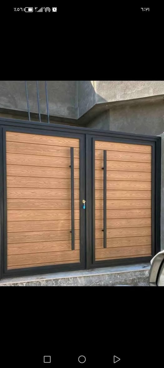 باب الشارع الرئيسي حسب الصورة والنقشة احدث موديلات كافة النقشات شغل درجة اولى وبي ضمان اتصل على ***********بي واتساب
