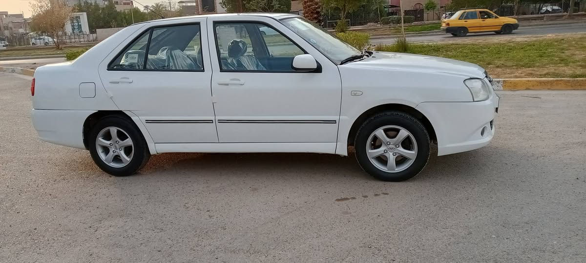 السلام عليكم شيري ميرلة 2014بلاديه كير مكينه خير من الله تبريد شغال تخم تاير صدر  جديد بيهة طخه خفيفه بل جاملغ خلفي  ولباقي مكفول مكان بغداد البياع سعر 53وبيهة مجال ذا ما يعجبك سعر اعبر منشور تصال *********** وكلشي موجود بل سوك
