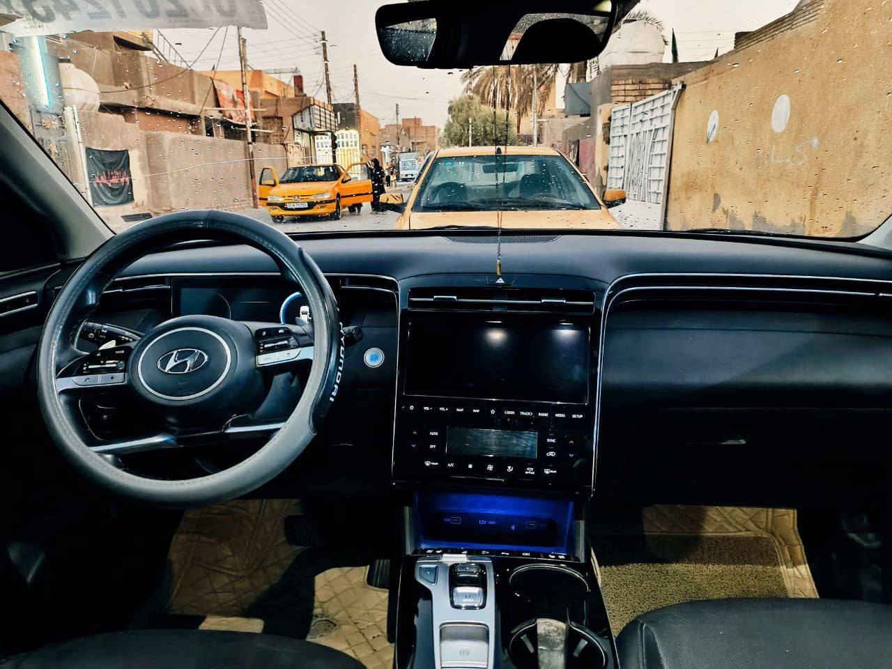 توسان 2022 ليمتيد
حادثها خلفي بدون ايرباگ
رقم بغداد بأسمي
فول مواصفات 
بصمة تشغيل عن بعد 
تقديم و ترجيع بل بصمه 
بانوراما
كامرة اماميه خلفيه 
كشنات تدفئه تبريد 
وبعد هواي مواصفات بيها 
فئة ال VIP 
عنواني بغداد 
للاستفسار اتصل عل رقم 
***********
