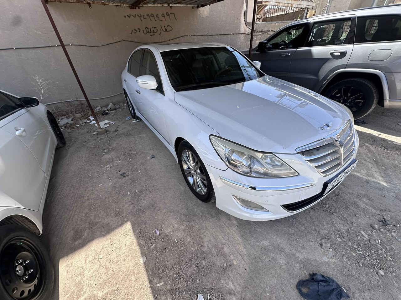 جينسس 2013 رويال vip 
خليجي رقم اربيل سنوية للـ2027
بيها قطعة صبغ وقبق الجنطة مبدل بلاد
السيارة كاملة مابيها كل نقص من حدادية تايرات 
السعر 143 وبيها مجال وكلشي موجود بالسوك ع النظافة
اتصال فقط ***********
