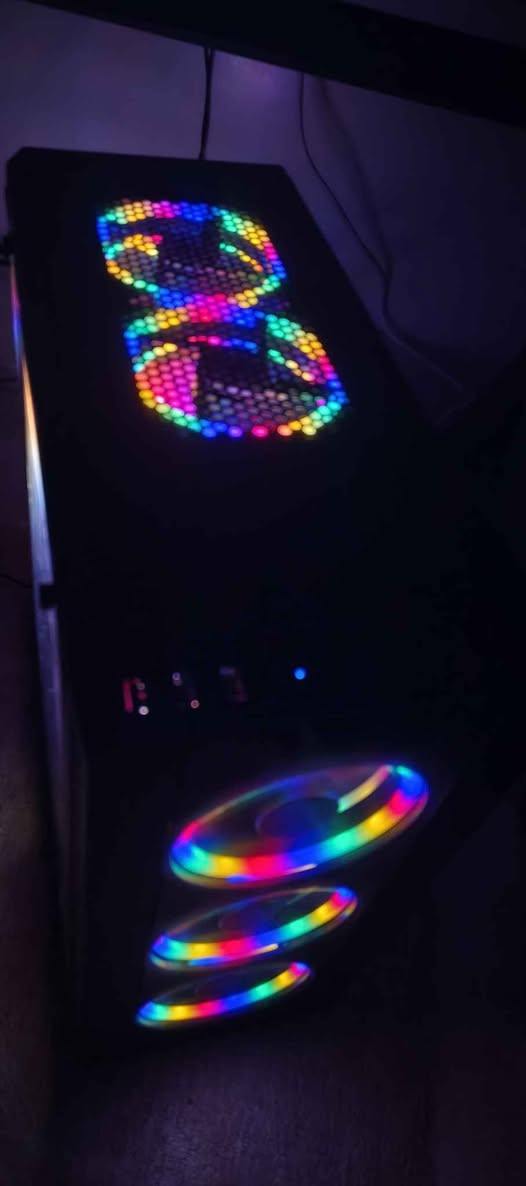 سلام عليكم
 Nrx: 320$

GPU: GTX 1660 SUPER 6GB X2 FAN
CPU: iNTEL XION 2680V4 14CORE 28THREAD
RAM:  16GB DDR4
HARD: SSD 250GB 750 EVO SAMSUNG
COLER: AIR COLER X1 FAN RGB
MB: X99 DDR4
POWER SUPPLY : 500W 
CASE: BLACK X6 FAN RGB أربيل, العراق


**إذا كنت صاحب هذا الإعلان وتريد حذفه لأي سبب، رجاءا أرسل رسالة إلى الدعم الفني**