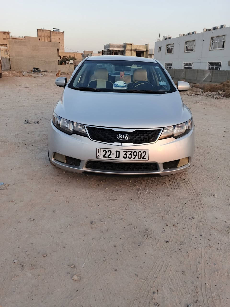 سلام عليكم سيراتو للبيع موديل 2011 خليجي مكفوله من ضربه 3 قطع صبق بدون دواخل لسعر 85 مكاني انبار فلوجه ايستفتار خابرني رقم ***********
