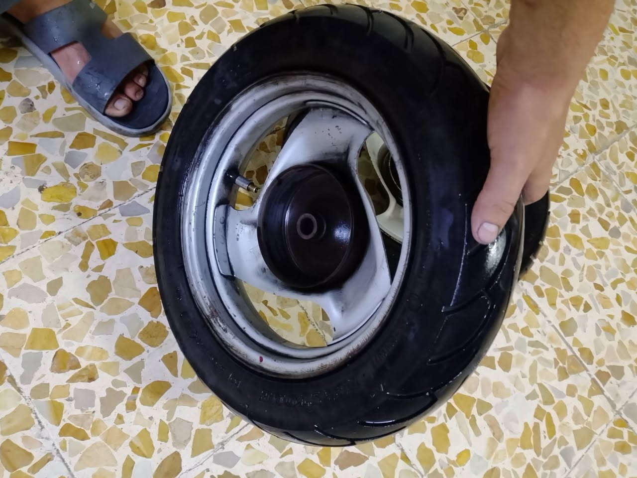 للبيع ما ابيع بس تايه كامل ابيع فقط ***********
