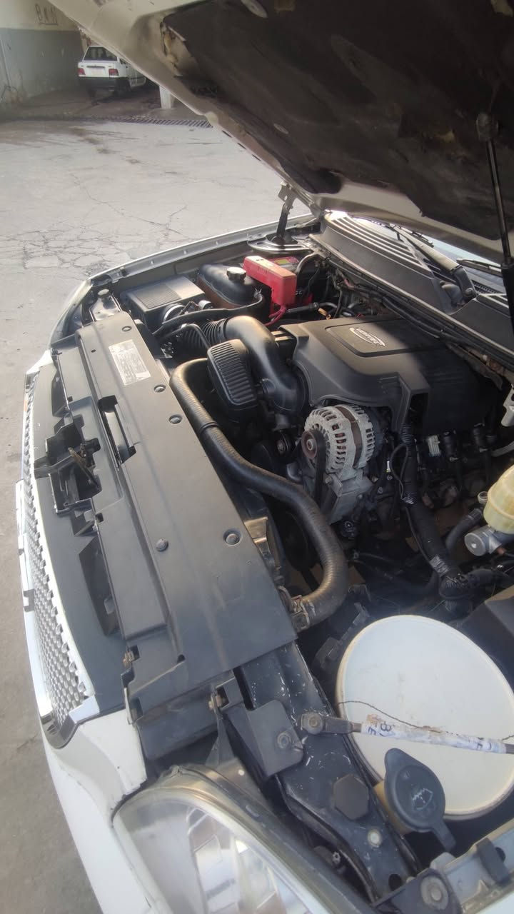 جمسي 2007 اصوليه بسمي جاملغ امامي بدون حادث شمباني مصبوغه ابيض سنويه ل 27 بصره اجره مصفره مرور وهيئه كير مكينه اكسل مكفولات 160 وبيهه مجال *********** مكاني بغداد او موصل
