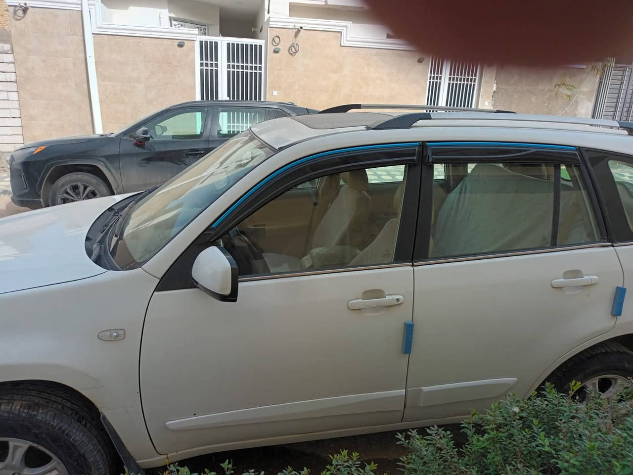 السلام عليكم 
تيجو موديل ٢٠١٣
رقم نجف
مكفولة
***********
