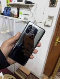 بوكو فون f3 ذاكرة 256 معالج سناب دراكون  السعر. 200الف  رقمي 078384862...