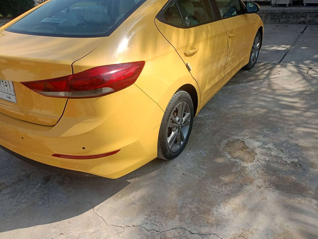 النترا 17 رقم بغداد مكاني بعقوبة ليبل واحد بدون تبديل بدون دواخل بدون ايرباك للبيع سيارة جديدة بمعنى الكلمة محرك جديد صدر جديد ادامة كاملة مابيهة أي نقص داخل جلد ويل كب وشاشة بلادي صور الحادث مرفقة بالمنشور السعر 122 للاستفسار مراسلة الصفحة أو الاتصال على رقم *********** ....ملاحظة السيارة مصفرة هيئة....
