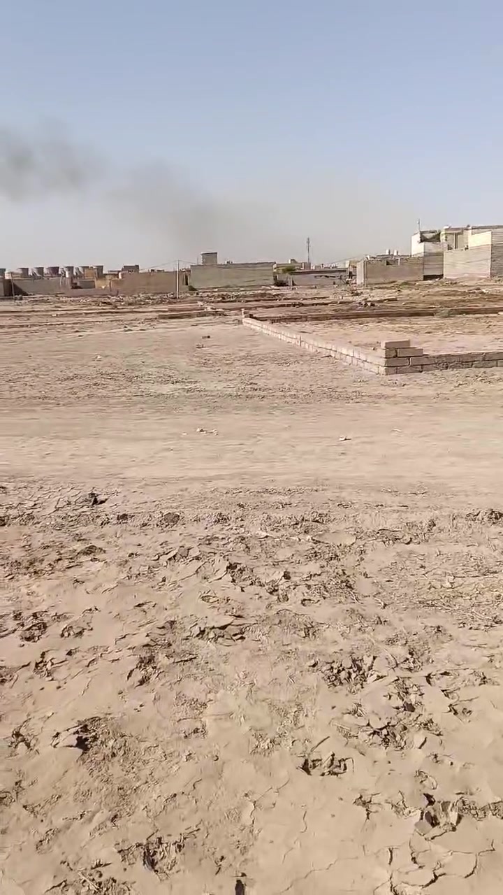 سلام عليكم قطعه لبيع مساحته 400 متر بل صخيين مقبيل طاقة شراي ينتصل ***********
