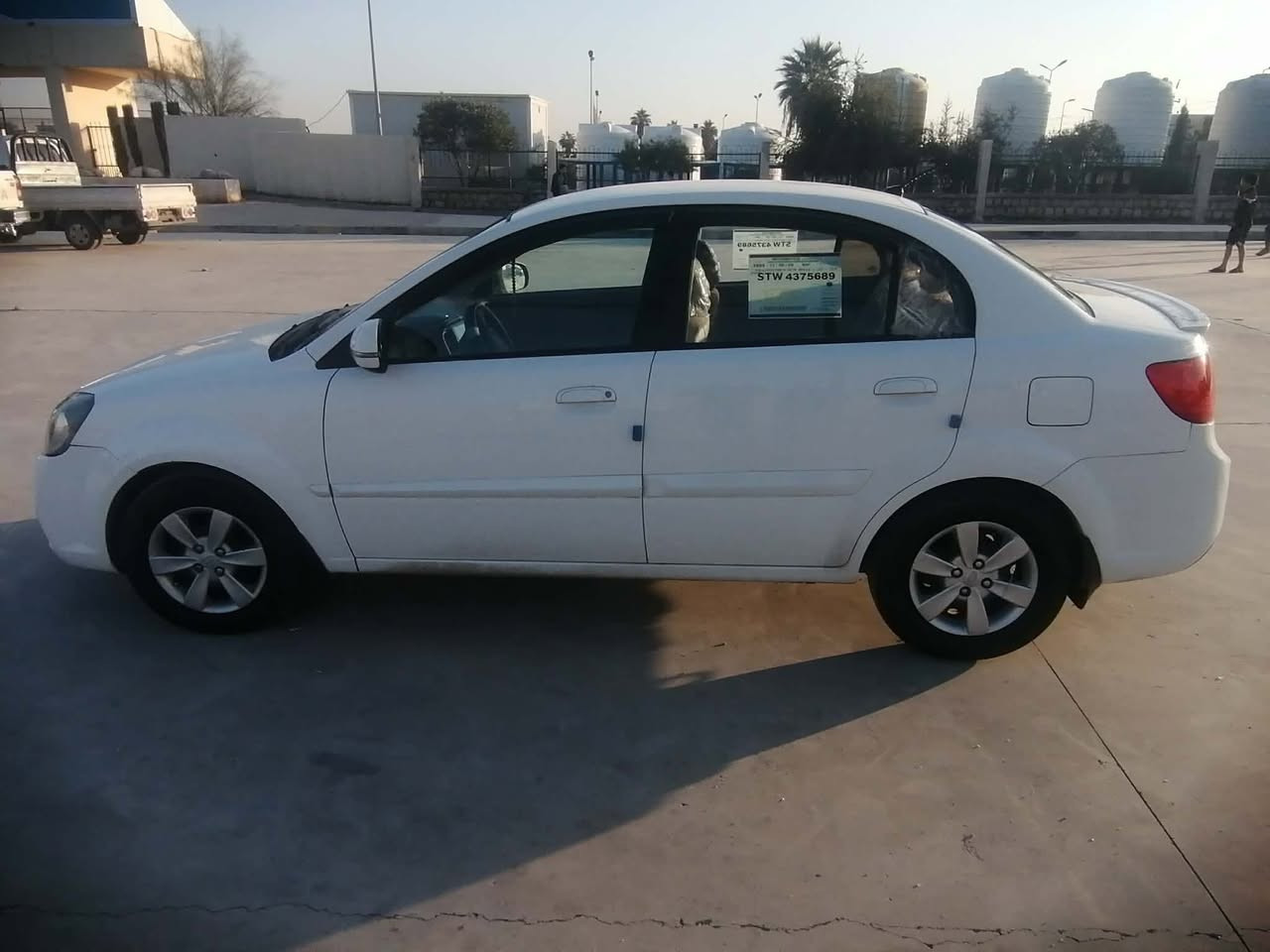 كيا ريو موديل 2012 رقم اربيل  محرك 14شرط كير اوتوماتيك  شرط تحويل  باب خلف سكن نفر تبديل اصلي فقط  
السعر 100$ بي مجال
‏‪0751 161 7784‬‏
