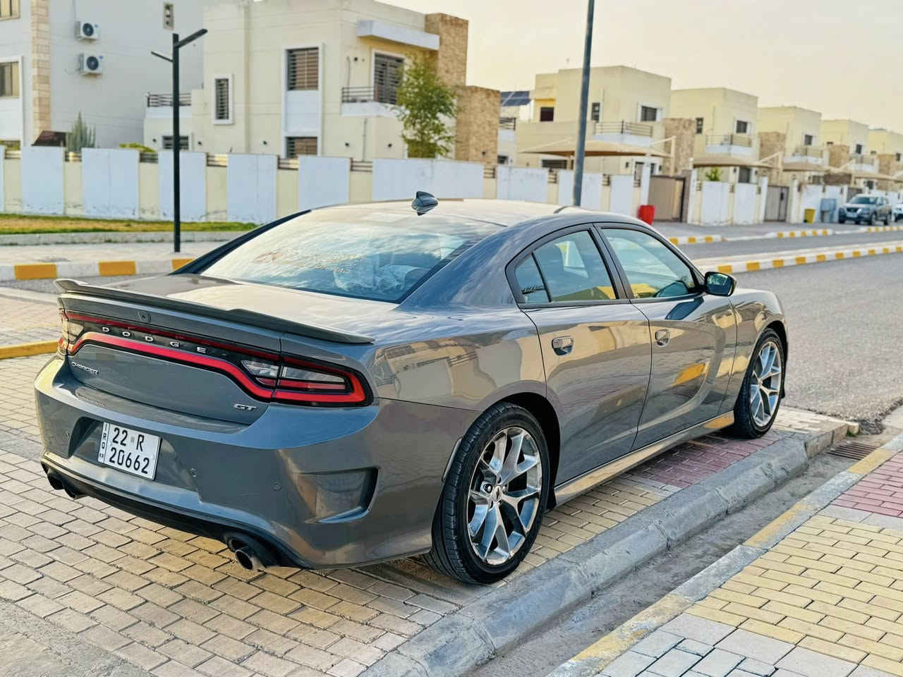 جارجر
موديل 2023
لون سمنتي 🩶

وارد امريكي دخول جديد
‌‎          حجم المحرك : 3.6  

السياره  ضررها جاملغ الامامي ومعدل بارد بدون صبغ
وقطعه كلير من امريكا فقط 

السيارة دخول جديد رقم اربيل بااسمي

السعر 270 ورقة 
. 

مكان السيارة صلاح الدين - تكريت
***********
