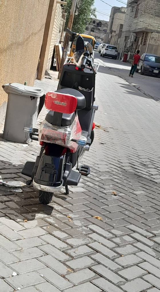 سلام عليكم دراجة شحن لبيع 10R
موديل2025
جديدة دراجة  
دراجة كهربايات كاملة معدا هورن
دراجة اربع بطاريات
نضام سرقة
شاير يمنة يسرة
سرعة50
سعر 500 وبيهة مجال بسيط 
رقم الهاتف ***********
