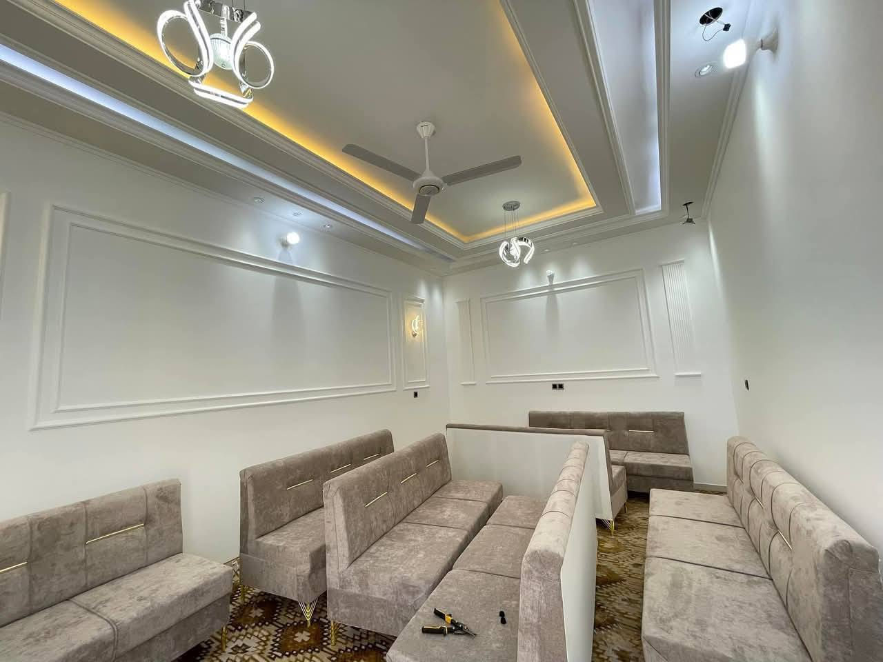 أضف لمسه فريده لمنزلك ..مهمتنا هو تحويل منزلك الى قطعه فنيه من السحر والجمال..    أستعن بنا لنخبرك بكيفية استغلال جميع المساحات الصغيره والكبيره أفضل أستغلال  .. 
مع مهندس الديكور //  عبدالرحمن المياحي//***********
☎️*********** 
-----------------------
العنوان ذي قار قضاء الفجر قرب حسينية الهواشم 
علاء غني لبيع مواد الديكور واللاصباغ
