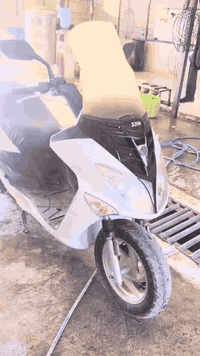 سلام عليكم دراجه سايم موديل 2017 محرك نضيف دراجه حلوه بيه ملاحضات بصيطه جدا مراوس ب CB4 او للبيع السعر700 مكان الرمادي الورار للتواصل *********** يوجد وات ساب 

ملاحضه دراجه بيه اوراق منفيس  اكفلك سرقه
