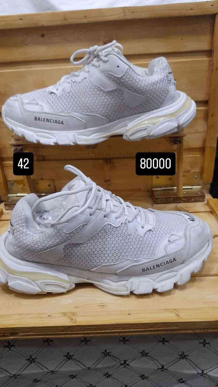 ئەڵمەز شۆپ : بۆ فرۆشتنی هەموو جۆرە پێڵاوێکی مارکە جیهانیەکان لە پیاوان و ئافرەتان 
گەیاندنمان هەیە بۆ هەموو شار و شارۆچکەکانی کوردستان و عێراق
ژ.م   /***********  واتساپ -ڤایبەر
🔥لە ئینستاش ئەتوانن لەگەڵمان بن ، لینکەکەی لەبیۆیە

🔺جیاواز لەم بەرهەمانە  ئەتوانین لەسەر خواستی خۆتان ،پێڵاوی دڵخوازتان  بۆ دەستەبەر بکەین ،بەو مەرجانەی کە دەتانەوێ ،بۆ ئەمەش زانیاریەکان بنێرن لەنامە السليمانية
