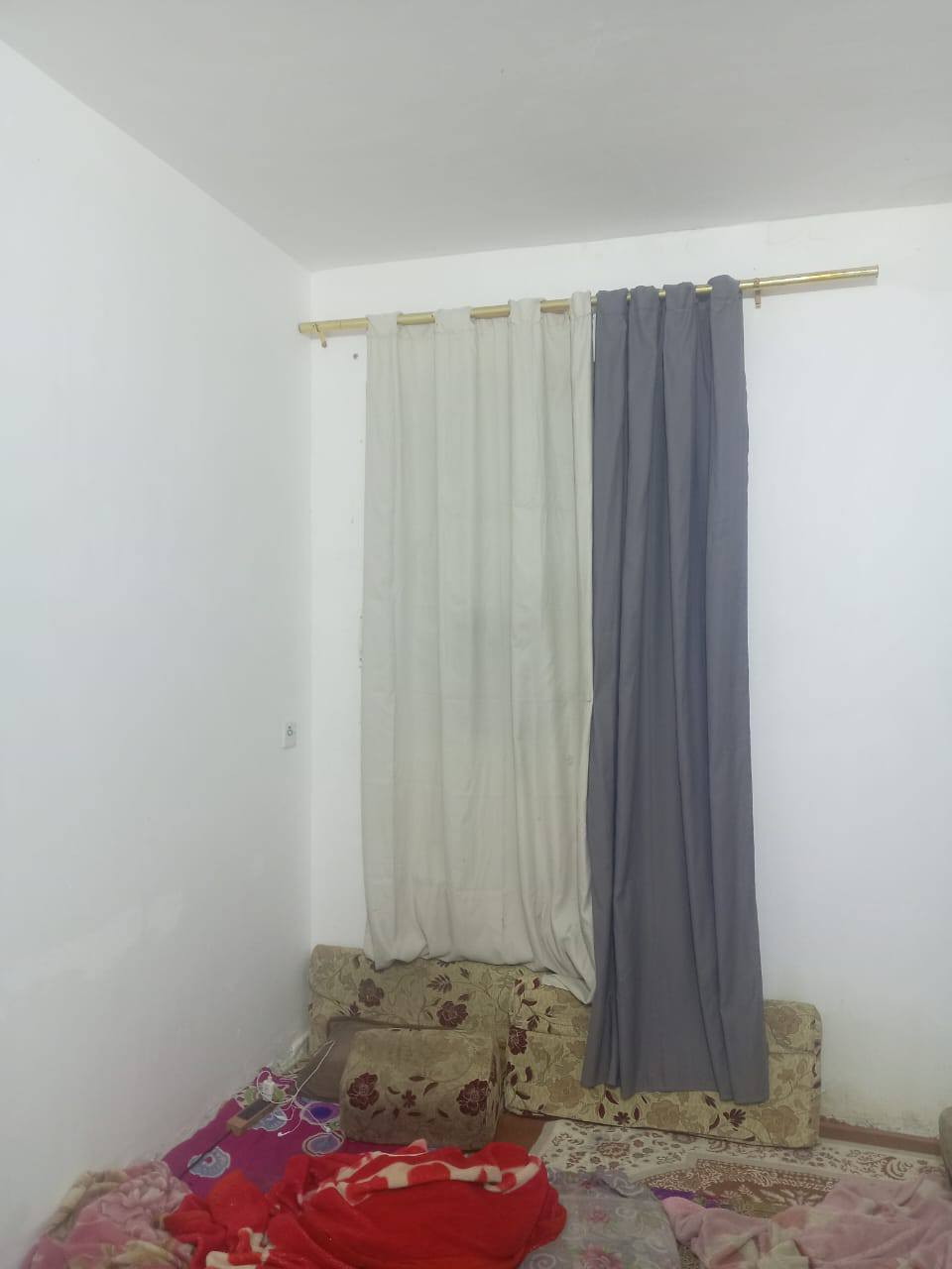 بيت في حي السبل النزلة الاولى على الشارع العام 
المساحه 120 
البيت مكانه مميز وفرصة ما تتفوت خصوصا السبل على ابواب تطويب احجز بيتك قبل التطويب 
***********
