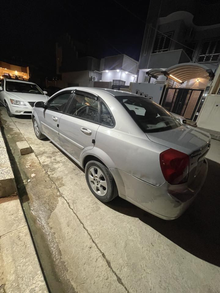 السلام عليكم ورحمة الله وبركاته 
للبيع اوبترة 2009 سنوية بسمي 
بدون صبغ شرط بيها ملاحظات بارد 
سنوية جديده 2029 مكينه بيها صرف 
الاستفسار اكثر اتصل عل رقم ***********
السعر 80 بيها مجال بسيط
