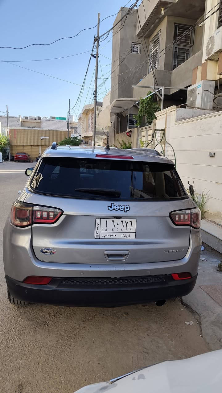 جيب كومباس 2018 وارد امريكي فئة سبورت للبيع بسعر مناسب
صورها الحالية مع صور الحادث بالمنشور بدون ايرباك
صبغ جاملغ خلفي جهة الصدر والتكمة فوق باب الصدر
بارد بالابواب جهة عكس السائق 
والجاملغ الامامي لنفس الجهة 
سيارة جاهزة تبريد ثلج 
المكان كربلاء 
السعر 115
للتواصل ***********
