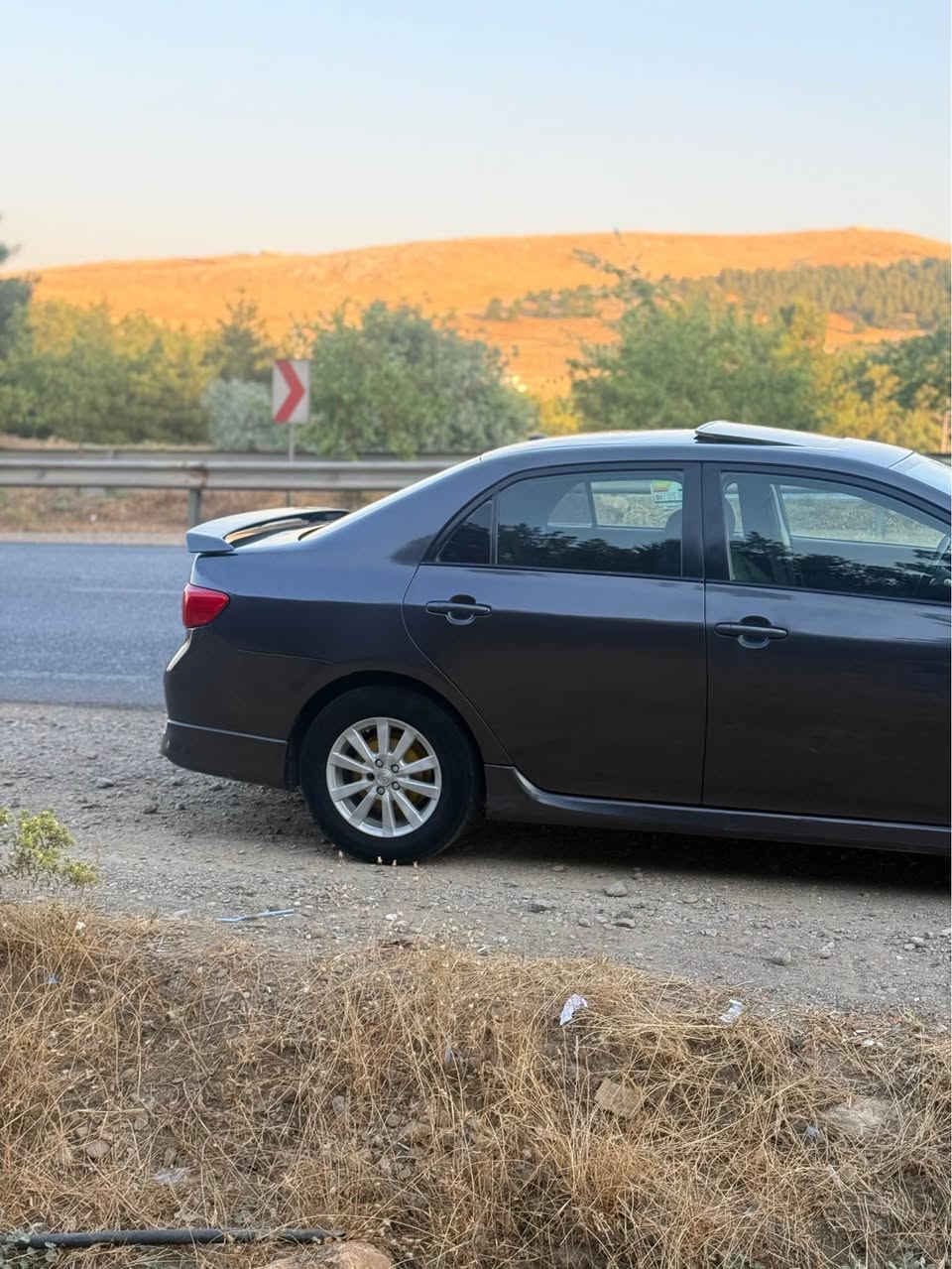 كرولا ٢٠١٠ كه نه دى فول مواسه فات سلايت توماتيك گيج زينون سپورت قه پات مواسه فات چوار تايه ى نوييه مالى دوسته سه نه وى نوييه ره قه م باريك ته نها درگايه ك و په له يه كى بچوكى بوياغه بى ده عم بى ليدران به شه رت قنجيشى نه بيت سعرى ١٠٣ كه ميك مه جالى برايانه 
*********** كويسينجاك, أربيل
